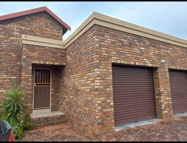 3 BEDROOM PROPERTY TO RENT IN CLAREMONT